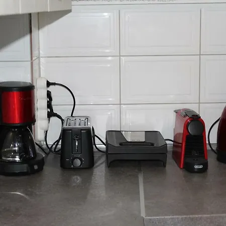 Super Nuova - Private Parking Apartment Thessaloniki